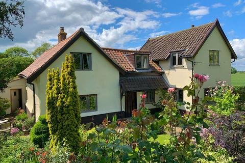 Greenwood Cottage Edges Lane, Long Stratton, Norwich, NR15 2QG