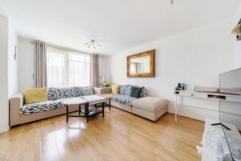 1 bedroom apartment for sale, Hevelius Close, London