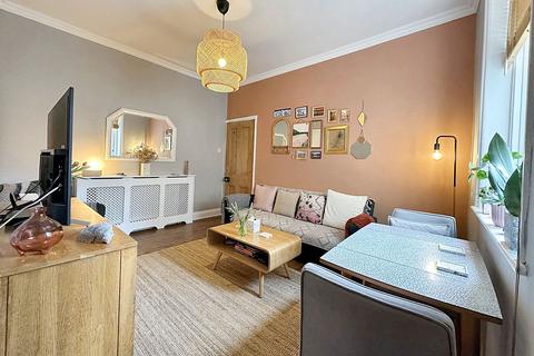 2 bedroom ground floor flat for sale, South Terrace, Wallsend, Tyne and Wear, NE28 6QD