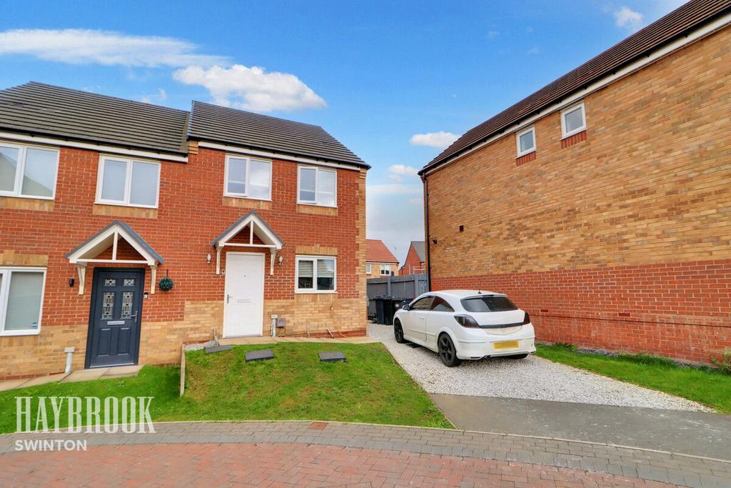 Broadhead Close, Kilnhurst 3 bed semidetached house for sale £170,000