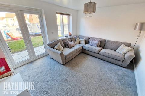 2 Broadhead Close, Kilnhurst, Mexborough, S64 5WE