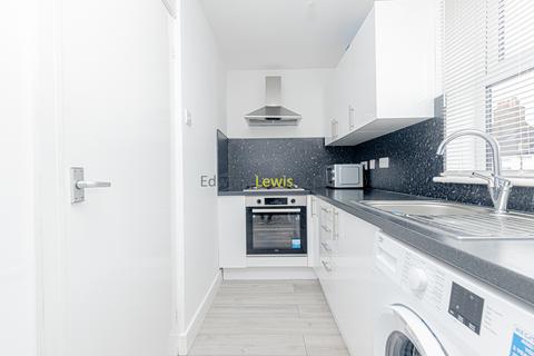 1 bedroom flat to rent, Albert Road, London E17