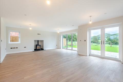 4 bedroom detached house for sale - 2 Roundton Place, Church Stoke, Montgomery, Powys