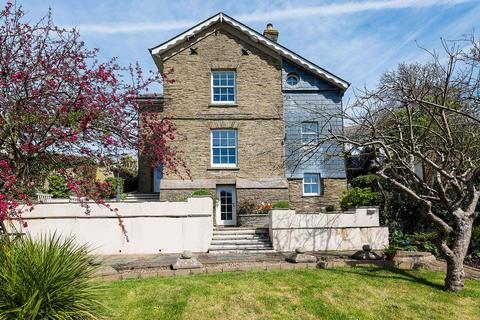 Valencia House, 13 Trewetha Lane, Port Isaac, PL29 3RN