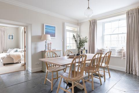 Valencia House, 13 Trewetha Lane, Port Isaac, PL29 3RN