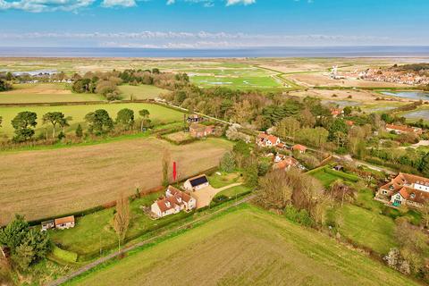 6 bedroom detached house for sale, Hall Lane, Wiveton NR25