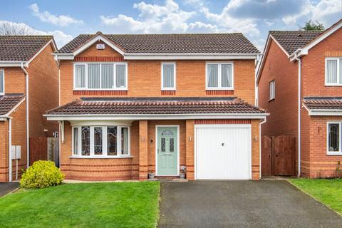 4 bedroom detached house for sale - Chepstow Drive, Catshill, Bromsgrove, Worcestershire, B61