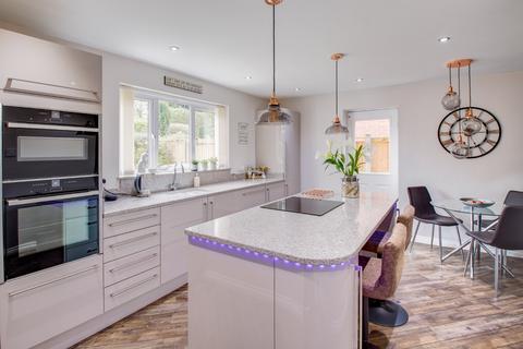 8 Chepstow Drive, Catshill, Bromsgrove, B61 0RZ