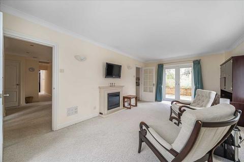 3 bedroom bungalow for sale, The Avenue, Andover