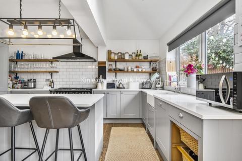 22 Clarendon Way, Chislehurst, BR7 6RF