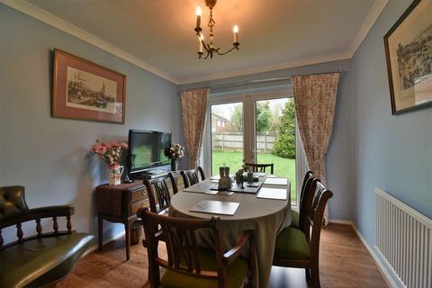 4 bedroom detached house for sale, Greenacres, Newbury RG20