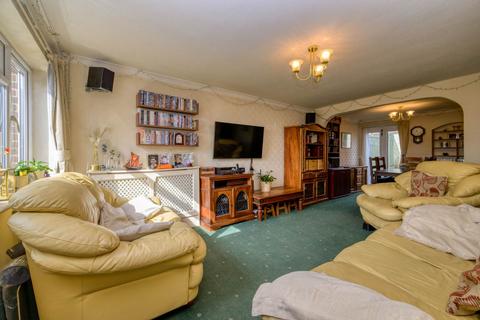 3 bedroom terraced house for sale, Gifford Close, Reading RG4