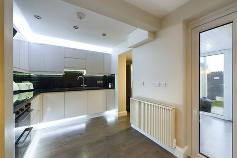 43 Glebelands, Holsworthy, EX22 6AG