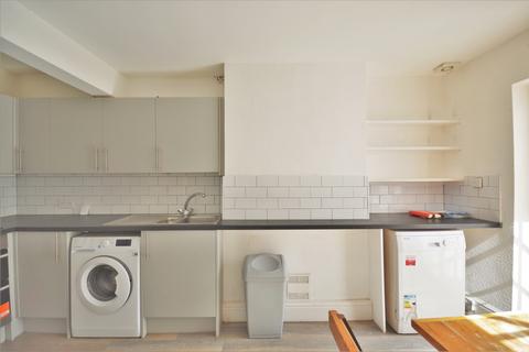 7 bedroom terraced house to rent, Cobden Road, Brighton BN2