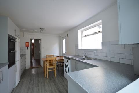 6 bedroom terraced house to rent, Roedale Road, Brighton BN1