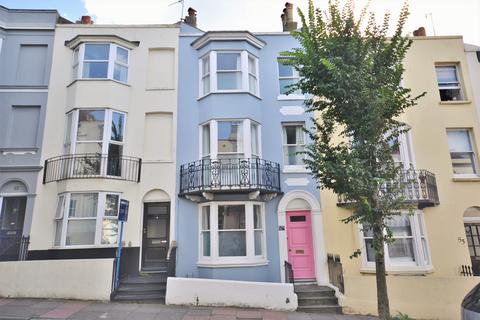 6 bedroom terraced house to rent, Egremont Place, Brighton BN2