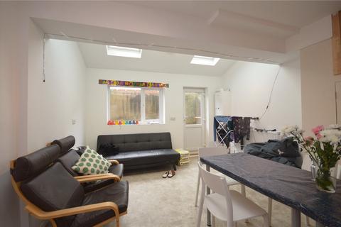 6 bedroom terraced house to rent, Edinburgh Road, Brighton BN2