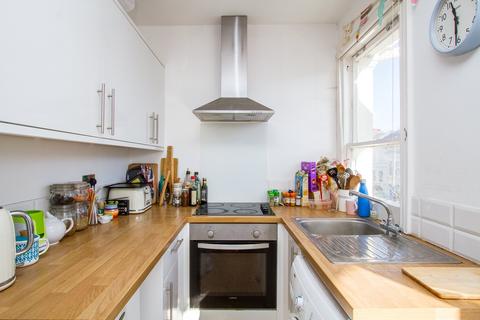 3 bedroom apartment to rent, Westbourne Street, Hove BN3