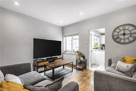 3 bedroom end of terrace house for sale, Farnell Road, Staines-upon-Thames, Surrey, TW18