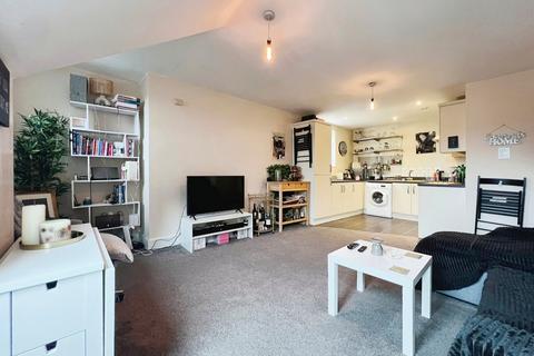 2 bedroom flat for sale - Clarendon Place, 22-26 Wellington Road, Eccles, M30