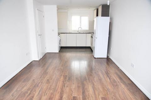 60 Waterside Close, London, SE28 0GS
