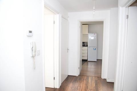 60 Waterside Close, London, SE28 0GS
