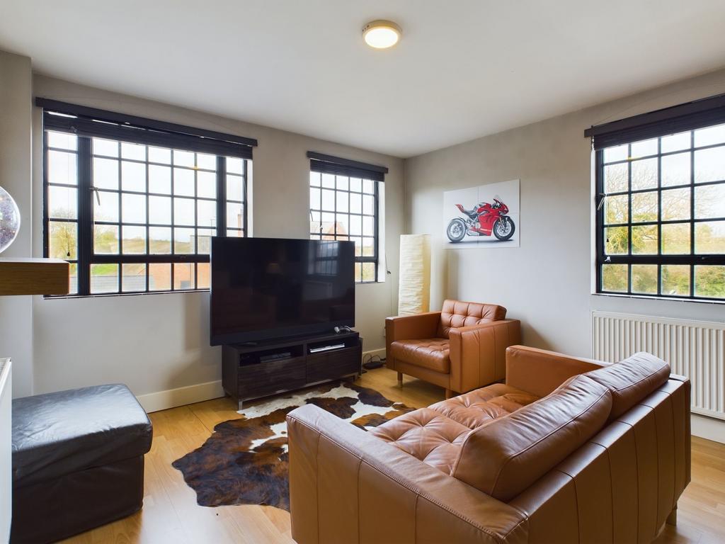 Sitting/Dining Room