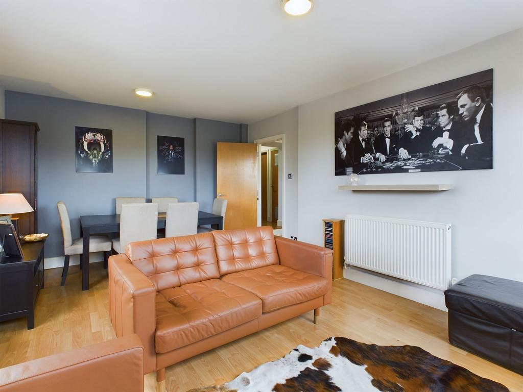 Sitting/Dining Room