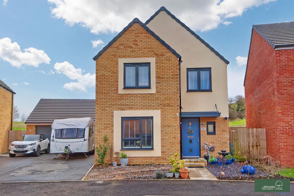 WestonSuperMare BS24 4 bed detached house for sale £400,000