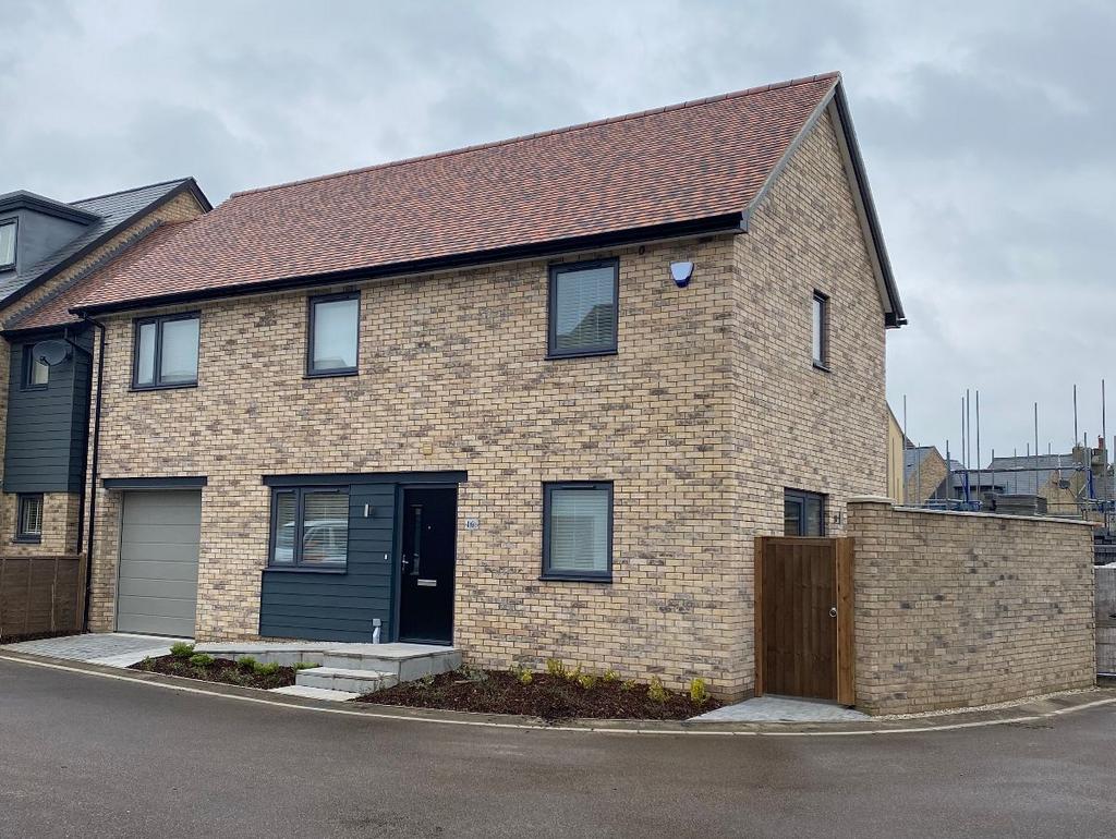 3 bedroom detached house to rent