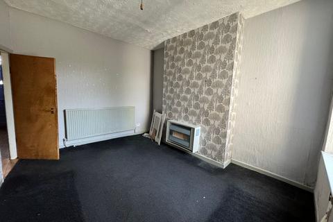 3 bedroom end of terrace house for sale - Russell Street, Eccles, M30