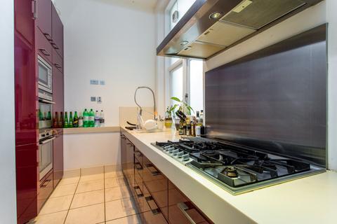 2 bedroom apartment to rent, Belsize Park Gardens, London, NW3