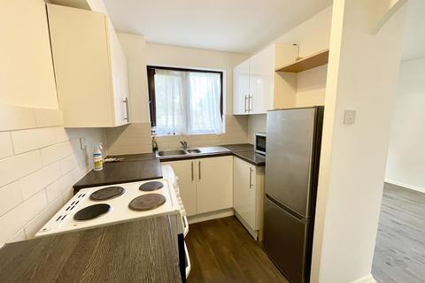 1 bedroom flat to rent, Martin Close, London N9