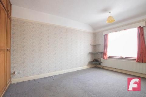 3 bedroom semi-detached house for sale, Girton Way, Croxley Green, Rickmansworth