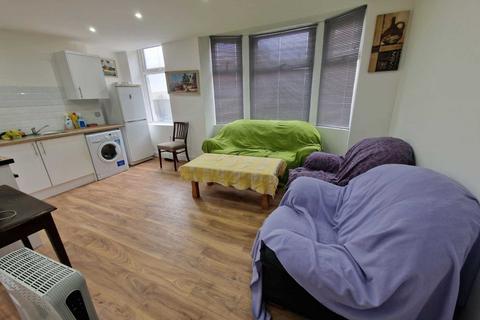 1 bedroom flat to rent, Bute Street, Butetown