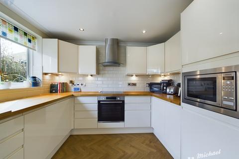 4 bedroom detached house for sale - Rumptons Paddock, Grendon Underwood, Aylesbury, Buckinghamshire