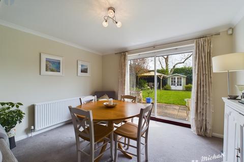 4 bedroom detached house for sale, Rumptons Paddock, Grendon Underwood, Aylesbury, Buckinghamshire