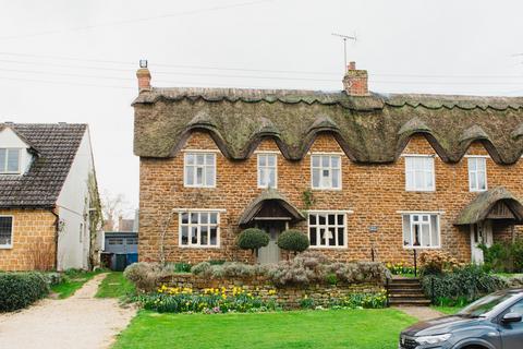 2 bedroom semi-detached house for sale, Sibford Road, Hook Norton, OX15