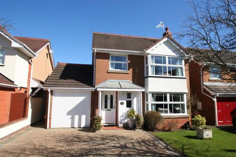 4 bedroom detached house to rent - Hartwell Close, Solihull, B91