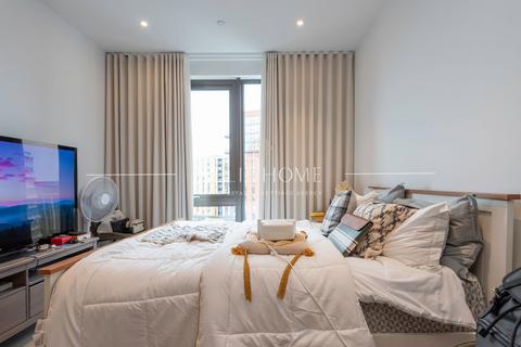 2 bedroom apartment for sale, Legacy Building, London SW11