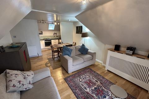 2 bedroom flat to rent - Cockburn Street, Old Town, Edinburgh, EH1