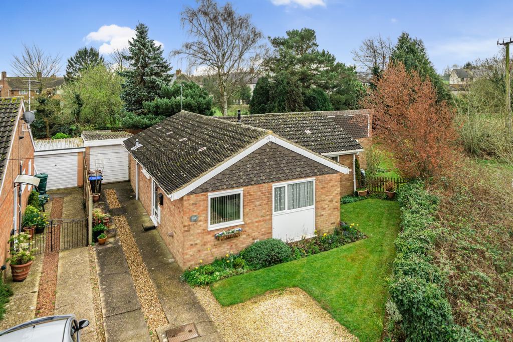 Glebe Close, Holcot, NN6 3 bed bungalow for sale £375,000