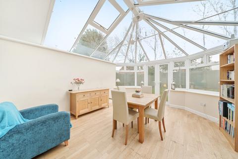 14 Plessey Close, Towcester, NN12 6HY