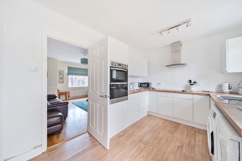 14 Plessey Close, Towcester, NN12 6HY