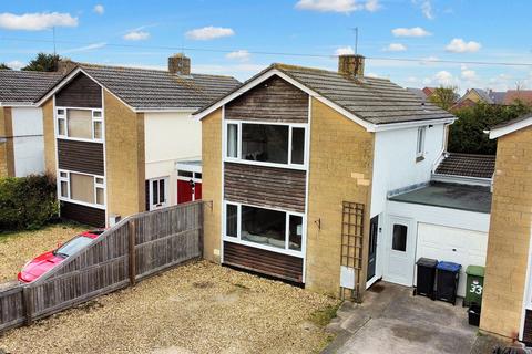 33 Heddington Close, Trowbridge, BA14 0LH