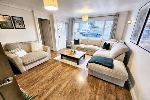 33 Heddington Close, Trowbridge, BA14 0LH