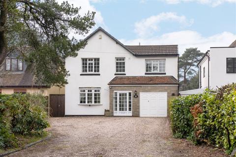 4 bedroom detached house for sale - Monument Lane, Lickey, B45 9QQ
