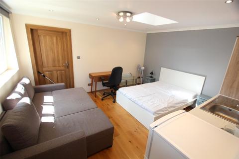 6 bedroom semi-detached house for sale, Powys Ln, Arnos Grove, London, N13