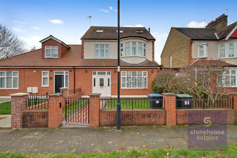 5 bedroom semi-detached house for sale, Cambridge Gardens, Winchmore Hill, London, N21