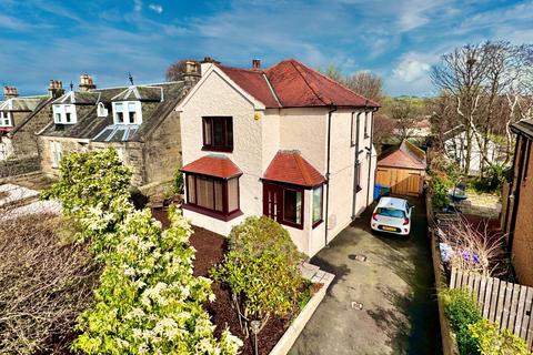 4 bedroom detached house for sale, 10A Barrmill Road, Beith